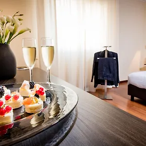https://astoria-palace.palermohotels.org