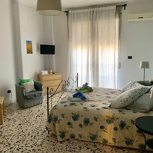 https://albachiara-naples.hotels-amalfi.com